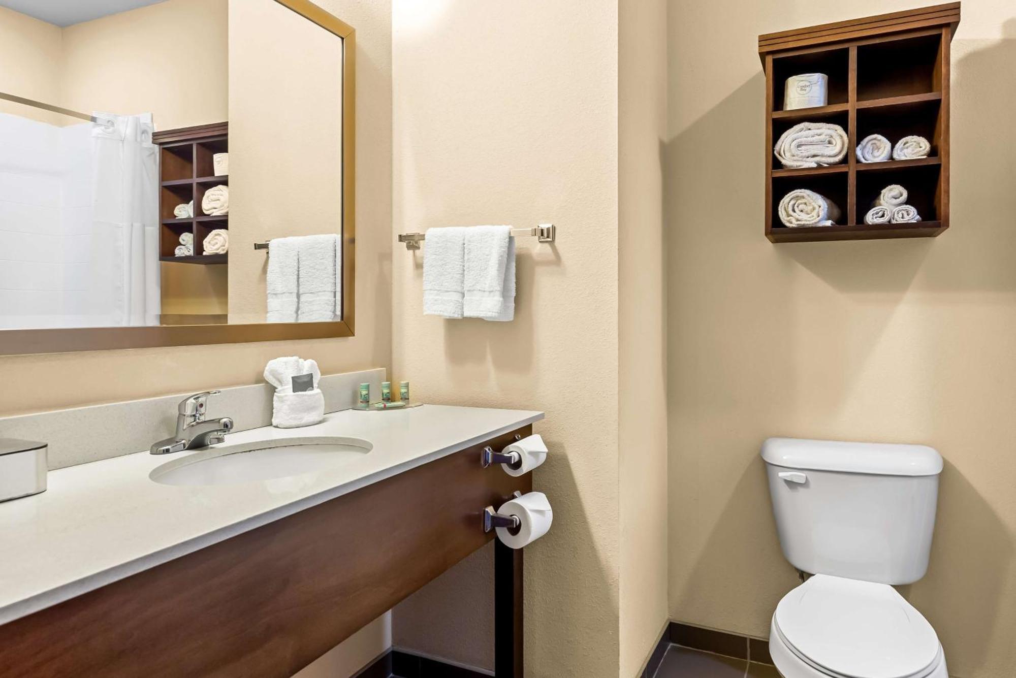 Best Western St. Louis Airport North Hotel & Suites Hazelwood Exterior foto